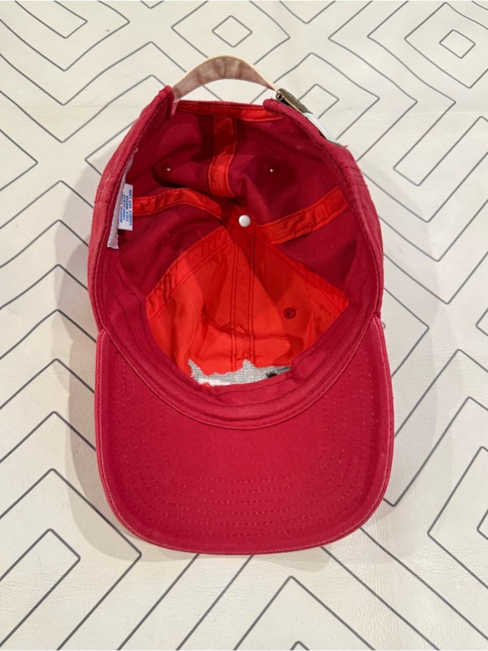 Harding Lane Red Shark Hat - Picture 8 of 12